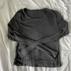 BRANDY MELVILLE long sleeve crop